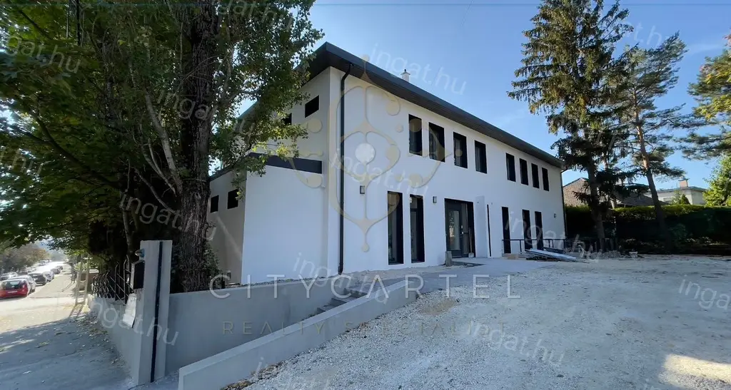Budapest, XI. kerület — Irodaház (#10823649)