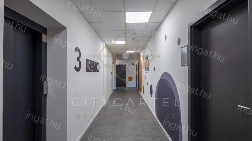 KIADÓ egy XIII. kerületi IRODAHÁZBAN, harmadik emeleti, 512 négyzetméter iroda.