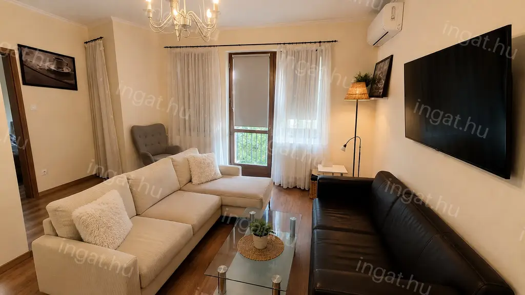 Gödöllő — Téglalakás (#2518393)