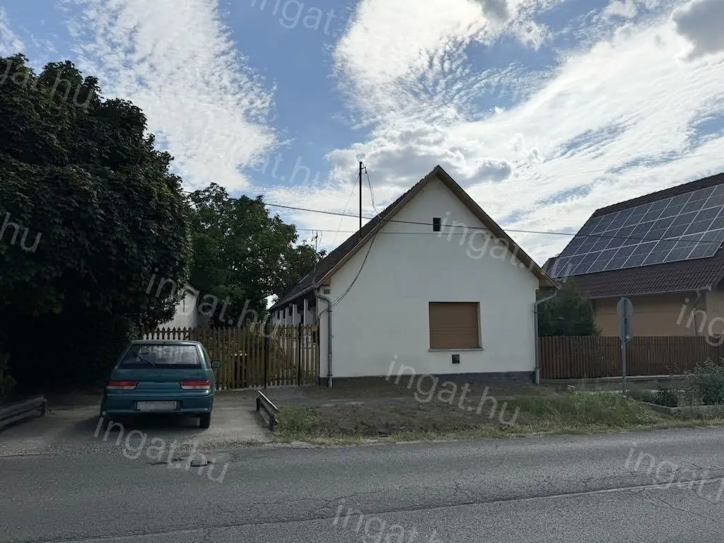 Szada — Családi ház (#2518243)