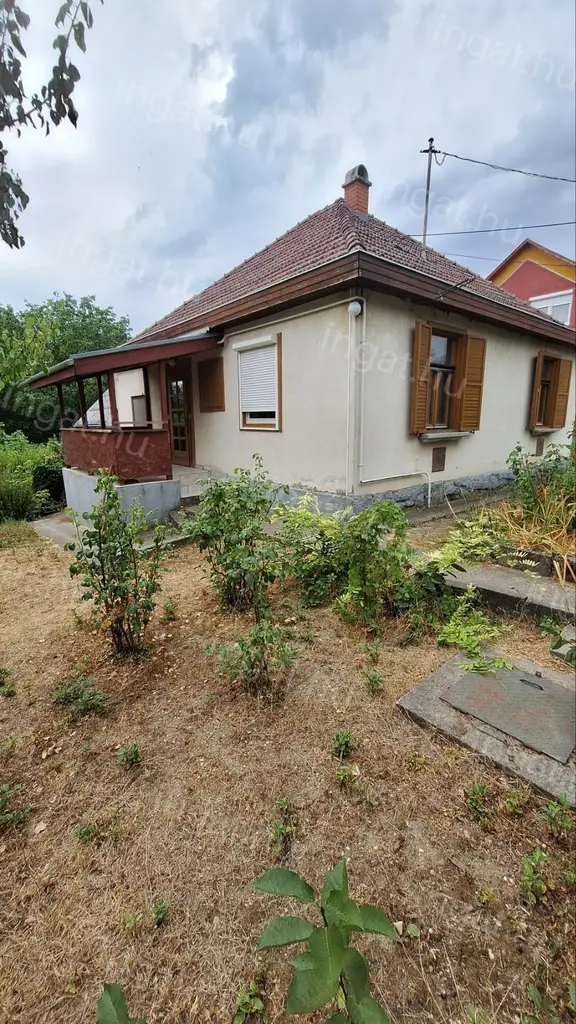 Gödöllő — Családi ház (#2518390)