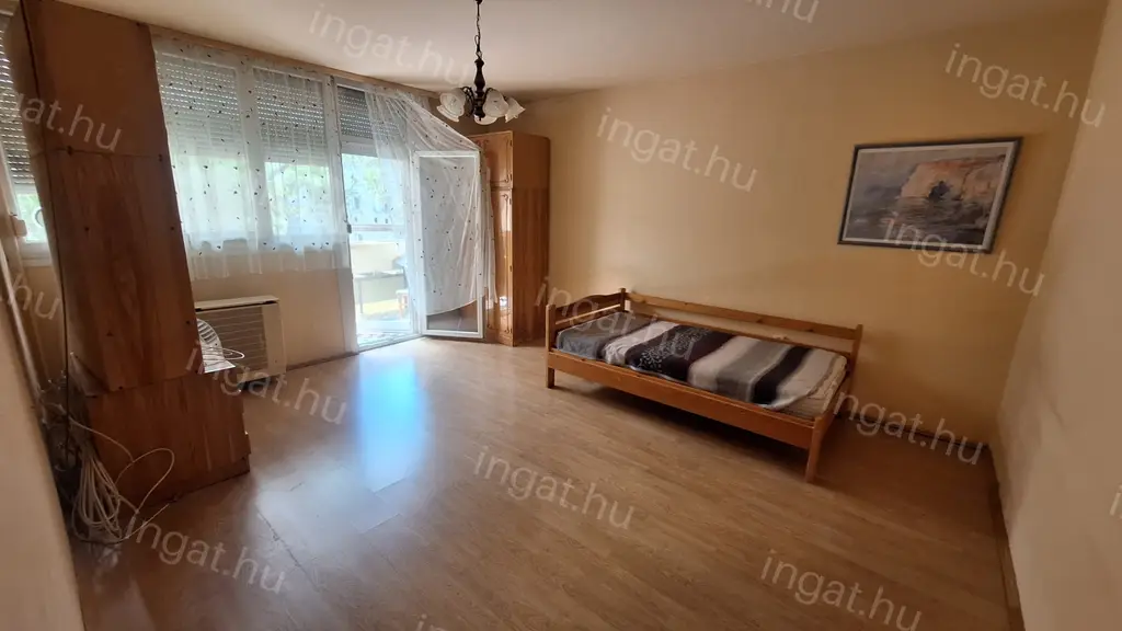 Gödöllő — Téglalakás (#2518378)