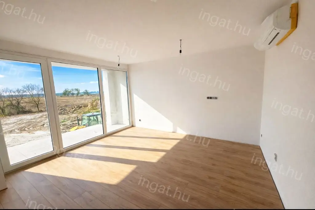 Újépítésű panorámás lakások Aszófőn, a Balatontól pár perc sétára!