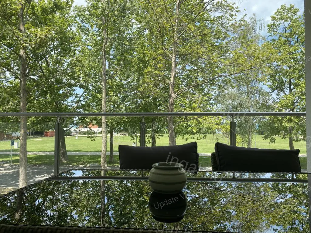 ZAMÁRDIBAN VÍZKÖZELI PANORÁMÁS LAKÁS ,TELJES BERENDEZÉSSEL ELADÓ!