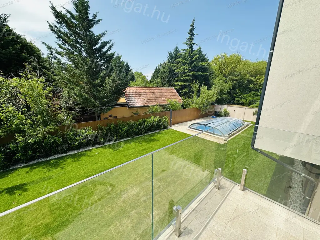 ZAMÁRDIBAN ÚJ ÉPÍTÉSŰ LAKÁS MINŐSÉGI KONYHÁVAL!250m-re a Balatontól!