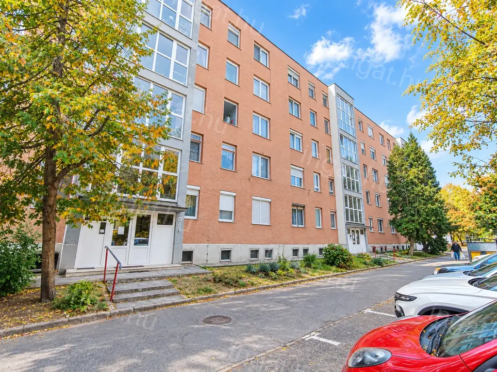 Miskolc-Dél-Kiliánban 58 m²-es, erkélyes, jelentősen felújított téglalakás eladó, bükki panorámával!