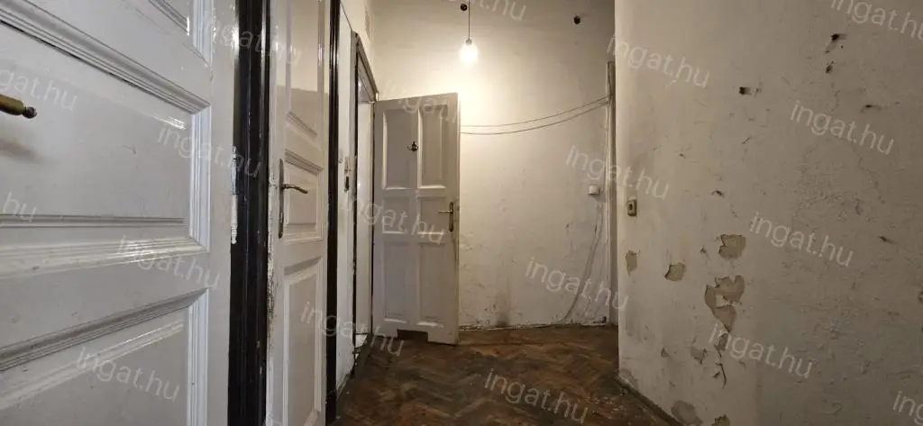 Eladó lakás Budapest Üllői út I. emelet 82m2 ref:6754