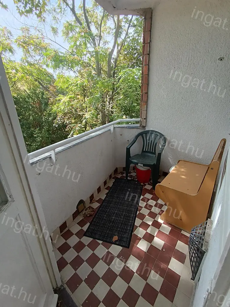 Eladó lakás Budapest Meggyfa utca II. emelet 45m2 ref: