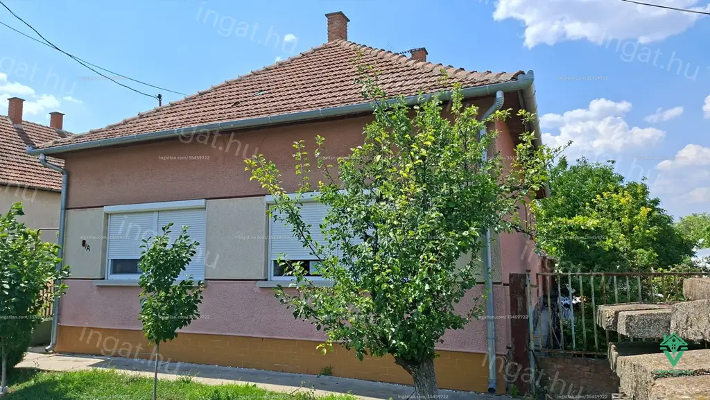 Eladó családi ház, Nagybánhegyes, Ady utca