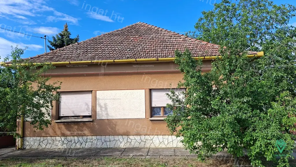 Eladó családi ház, Nagybánhegyes, Kossuth utca 138.
